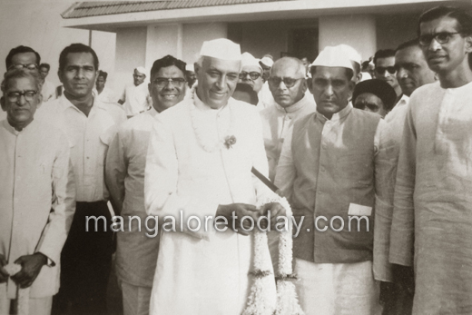 US Mallya with Jawaharlal Nehru